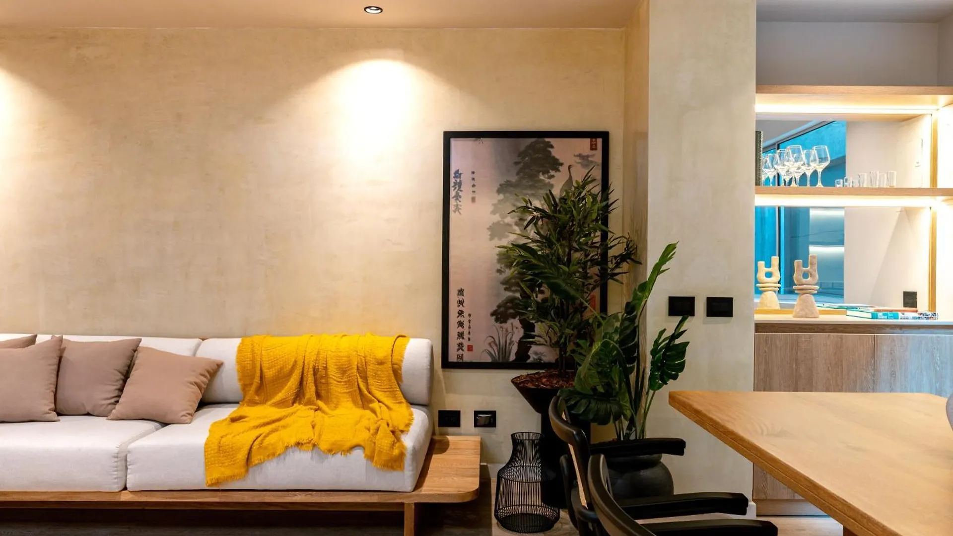 Spot Building Aparthotel Μεντεγίν