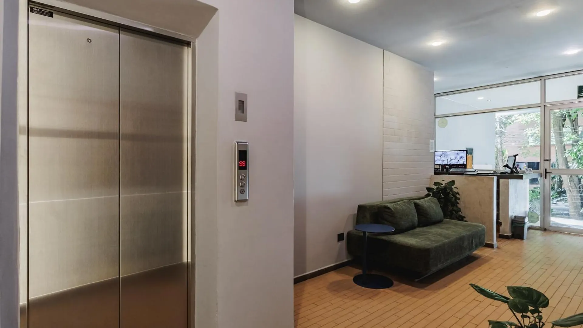 Aparthotel Spot Building Medellín