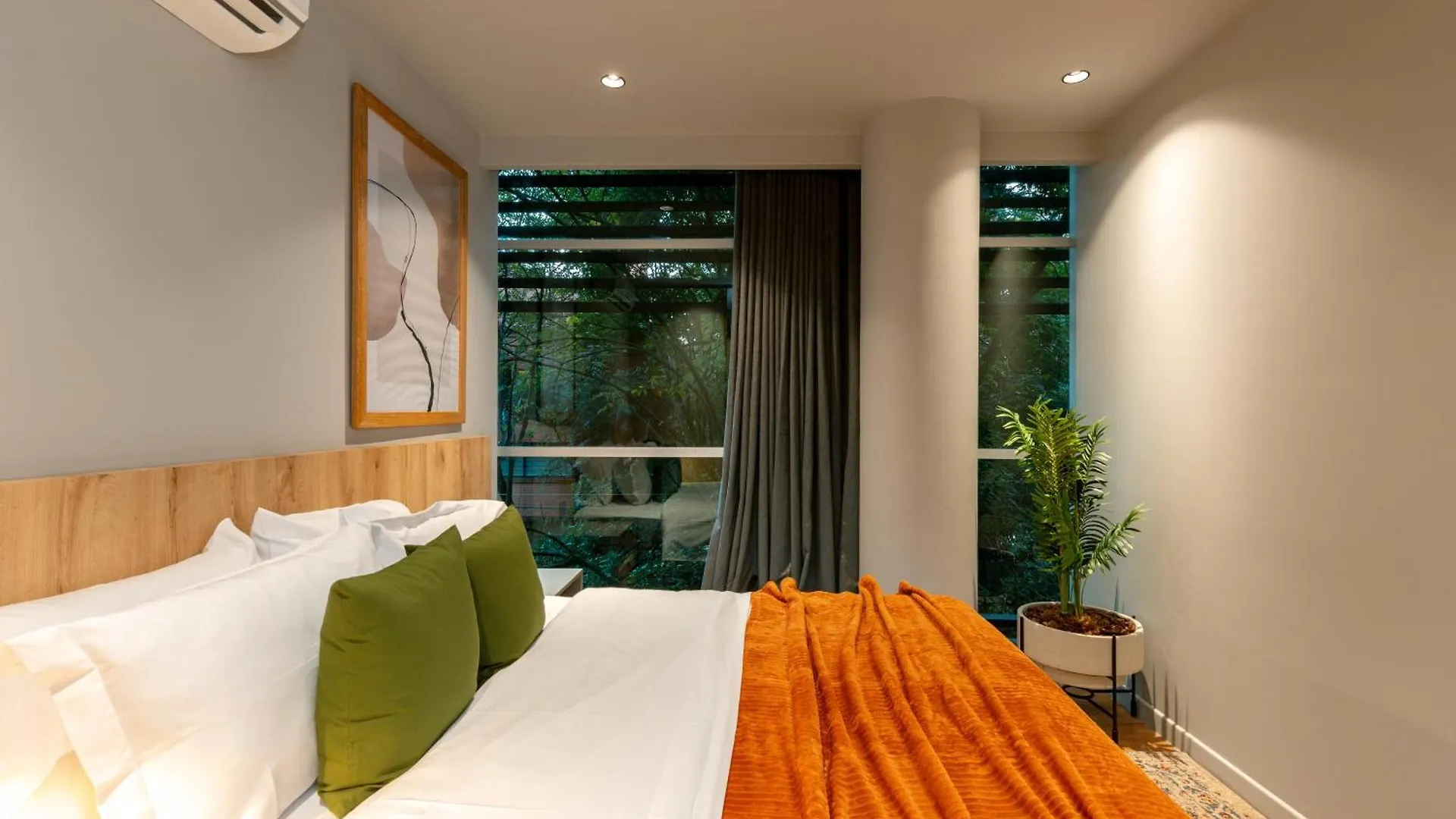 Spot Building Aparthotel Medellin 0*,