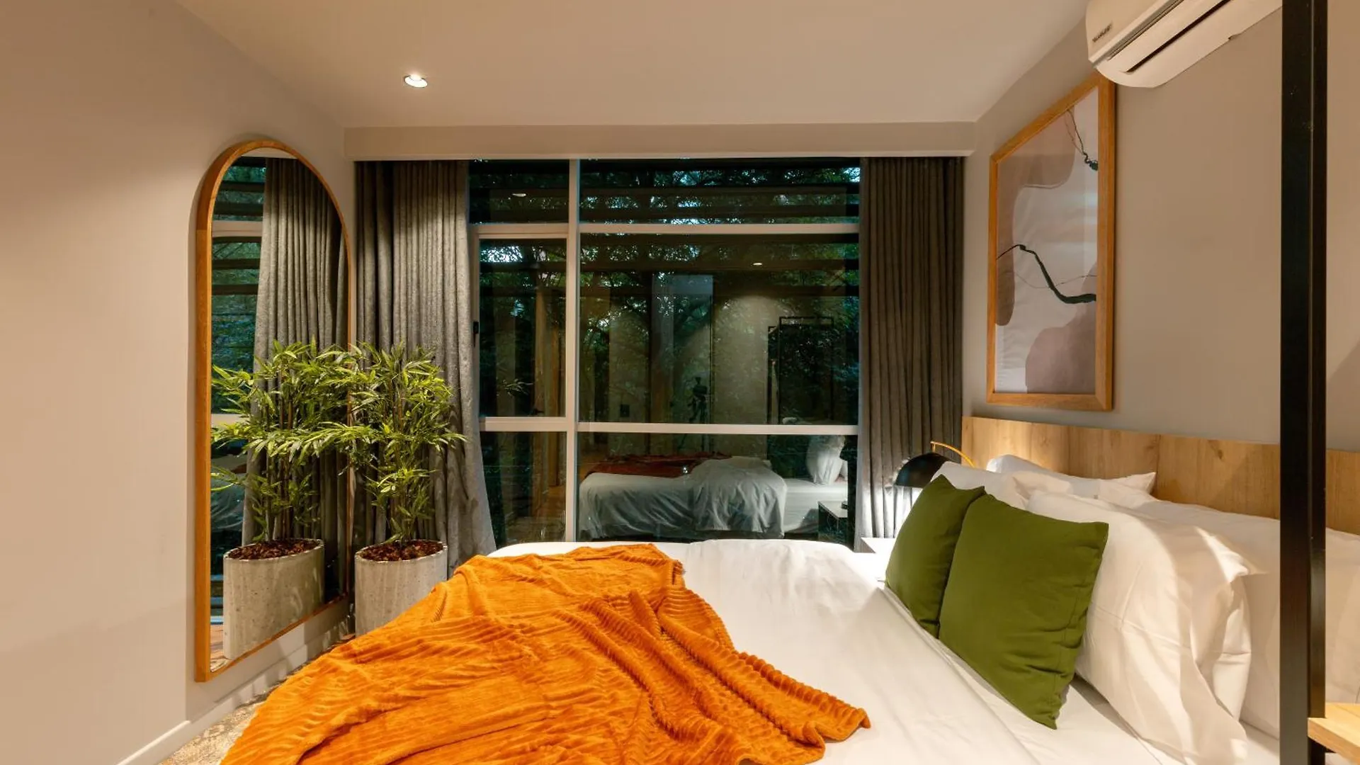 Spot Building Aparthotel Medellin